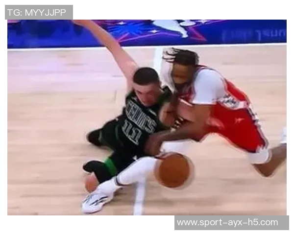 小琼斯右膝内侧副韧带二级扭伤六周后复查期待复出 小琼斯右膝内侧副韧带二级扭伤六周后复查期待复出