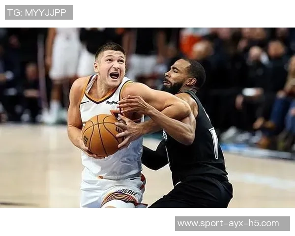 格雷森阿伦表现出色8投4中贡献11分3篮板2助攻助力球队胜利